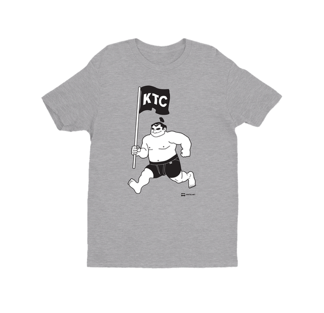 KUMA TRUNK FLAG T-SHIRT